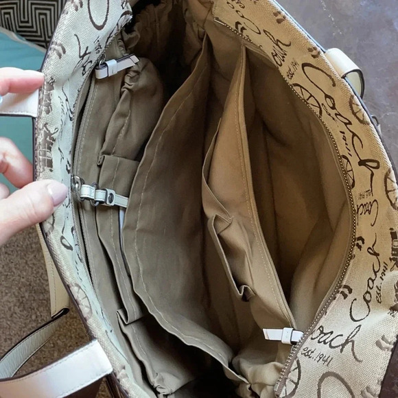 Signature a coach Briefcase Babybag - Picture 2 of 9